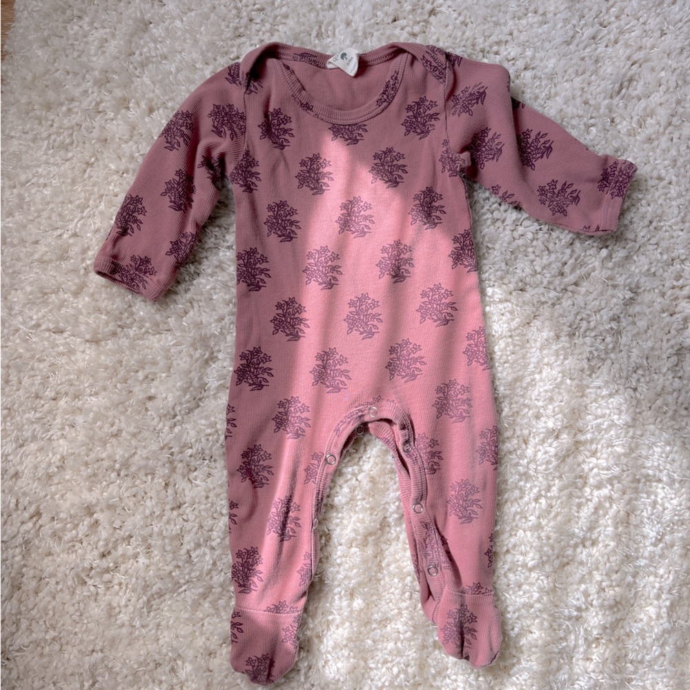 Kate Quinn floral footie